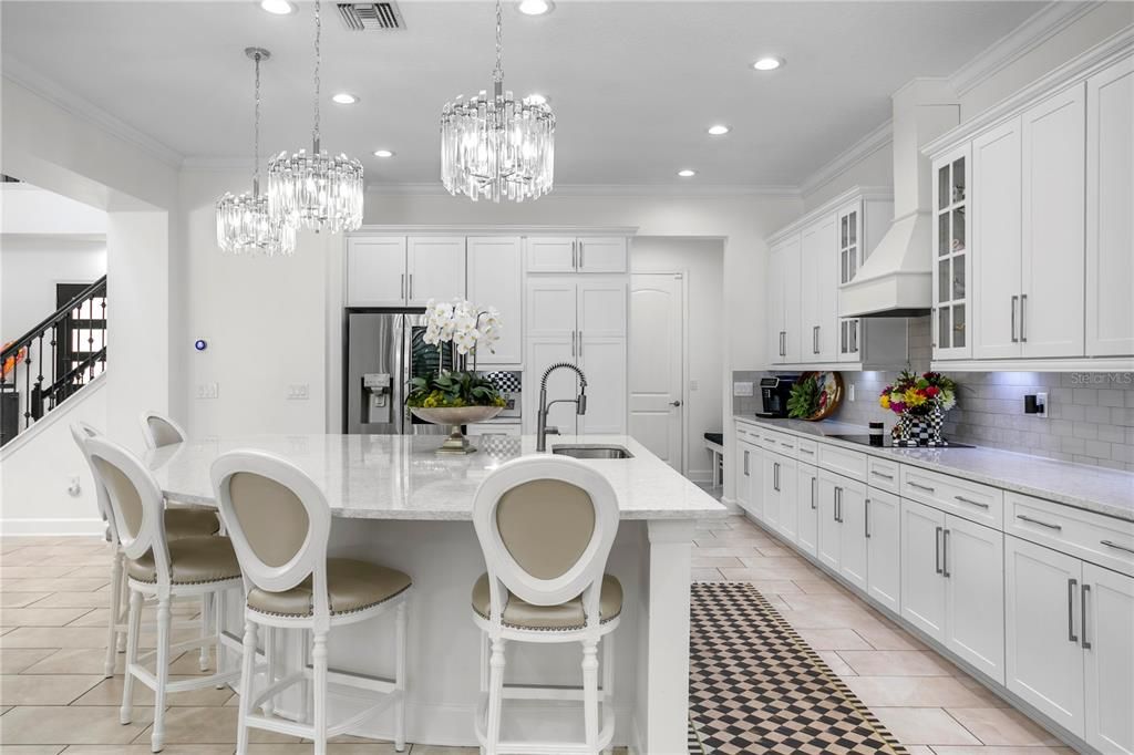 For Sale: $1,695,000 (5 beds, 5 baths, 4289 Square Feet)