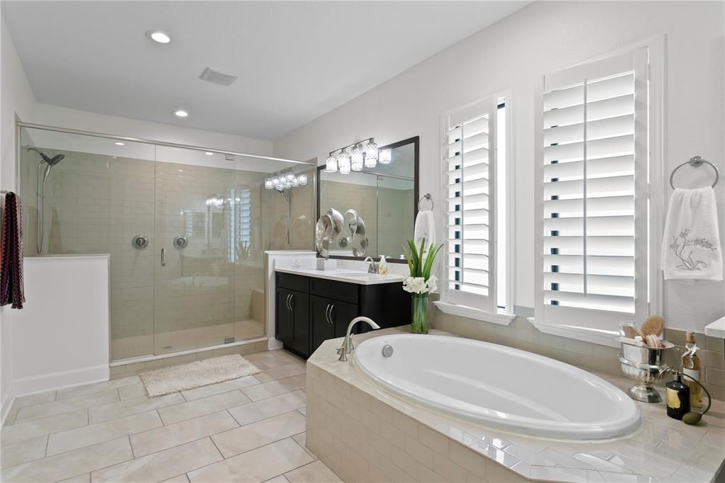 For Sale: $1,695,000 (5 beds, 5 baths, 4289 Square Feet)