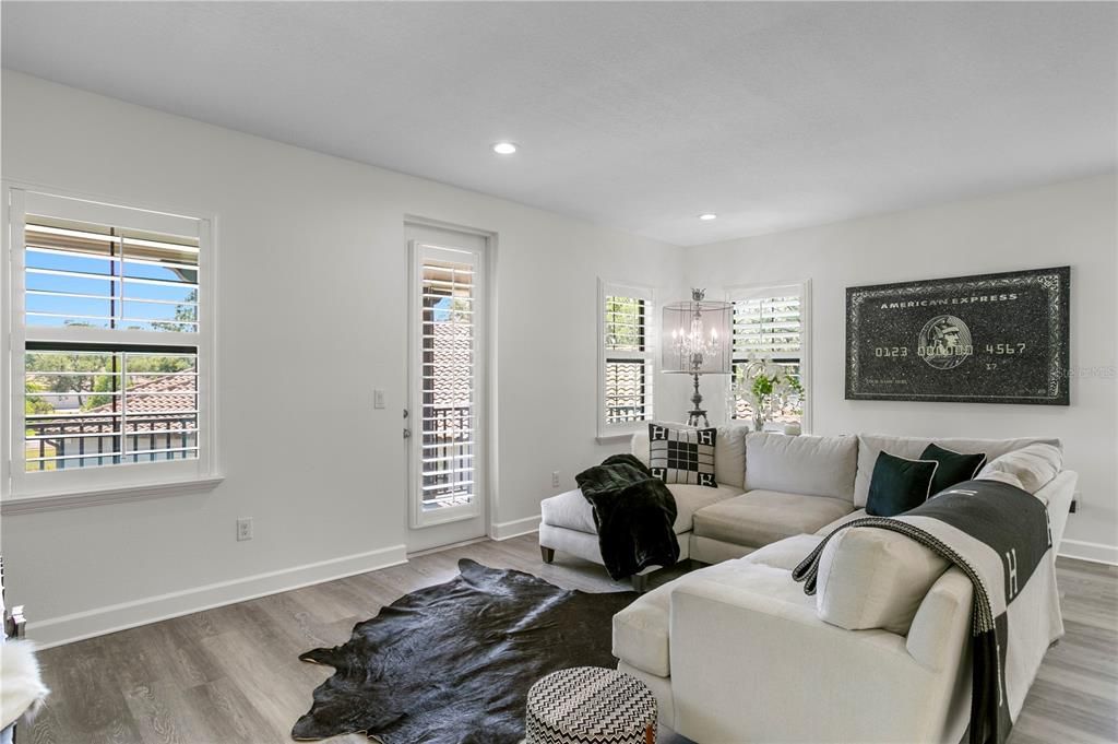 For Sale: $1,695,000 (5 beds, 5 baths, 4289 Square Feet)