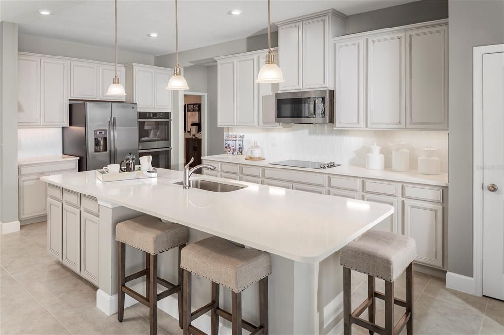For Sale: $429,990 (3 beds, 2 baths, 2748 Square Feet)