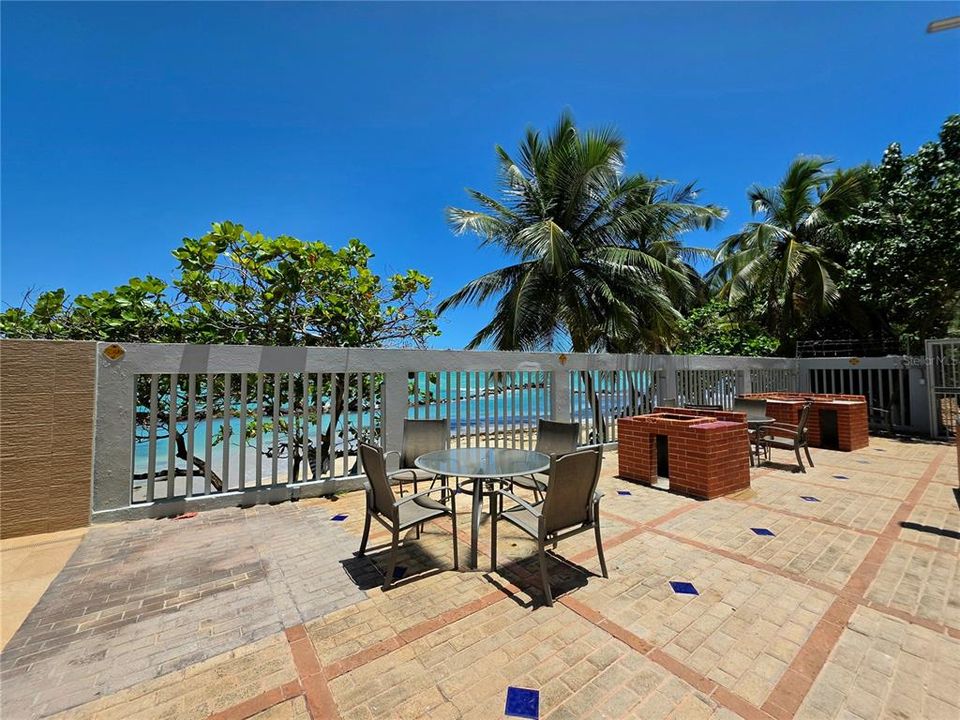 Activo con contrato: $715,000 (3 camas, 2 baños, 1456 Pies cuadrados)