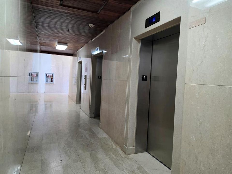Activo con contrato: $715,000 (3 camas, 2 baños, 1456 Pies cuadrados)