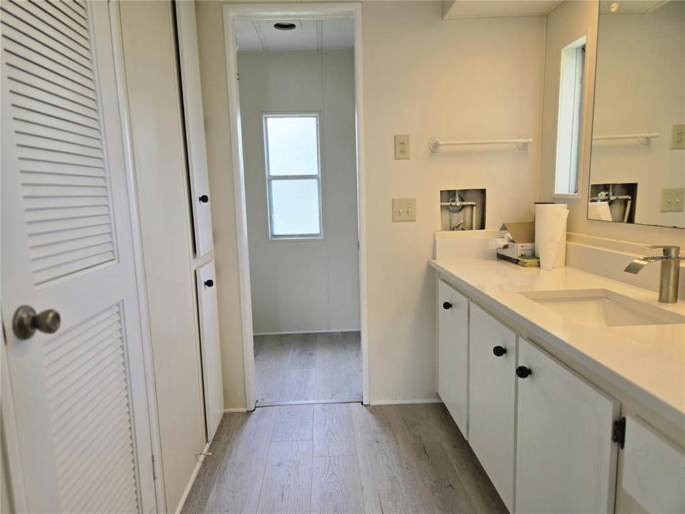 For Sale: $154,500 (2 beds, 2 baths, 1344 Square Feet)