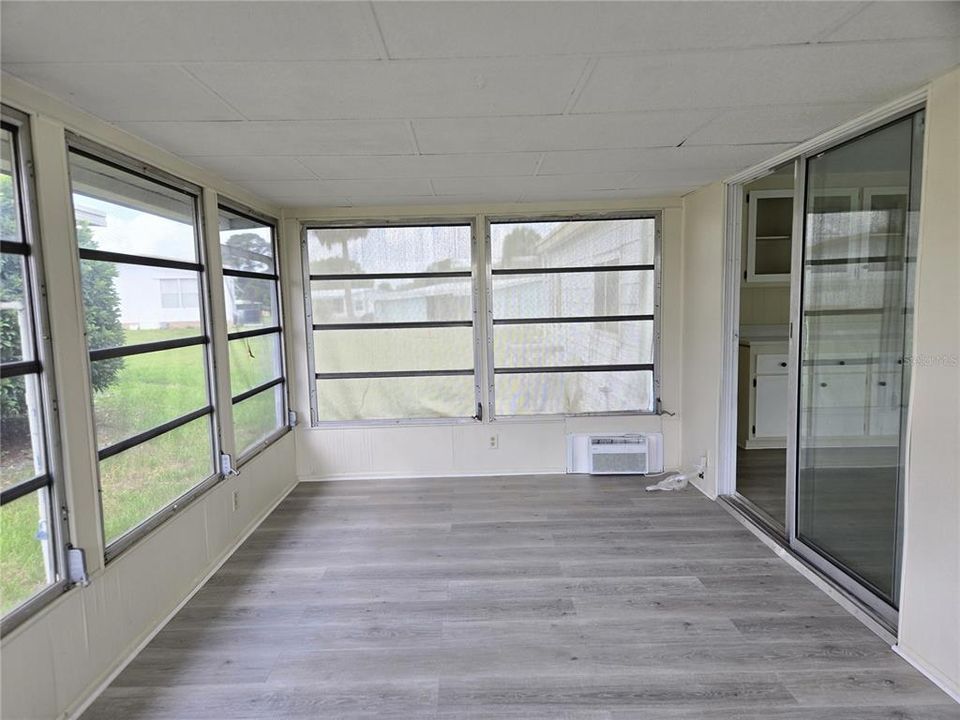 For Sale: $154,500 (2 beds, 2 baths, 1344 Square Feet)