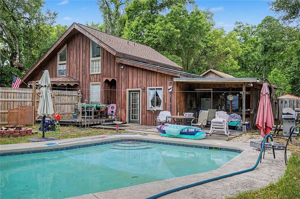 На продажу: $284,900 (4 спален, 2 ванн, 2011 Квадратных фут)
