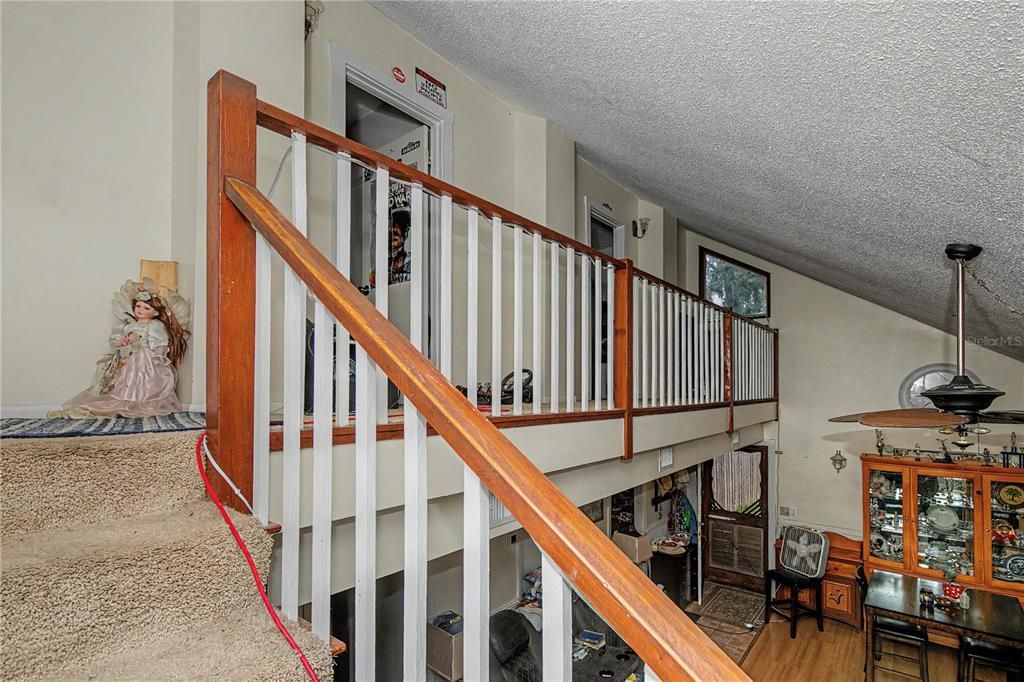 На продажу: $284,900 (4 спален, 2 ванн, 2011 Квадратных фут)