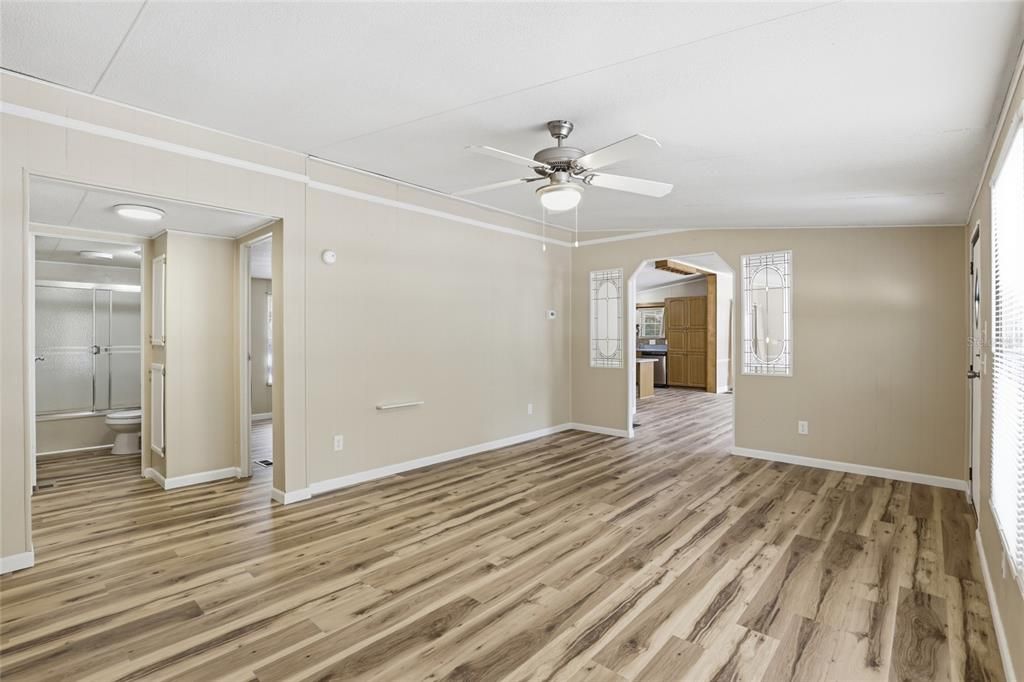 For Sale: $199,000 (3 beds, 2 baths, 1678 Square Feet)