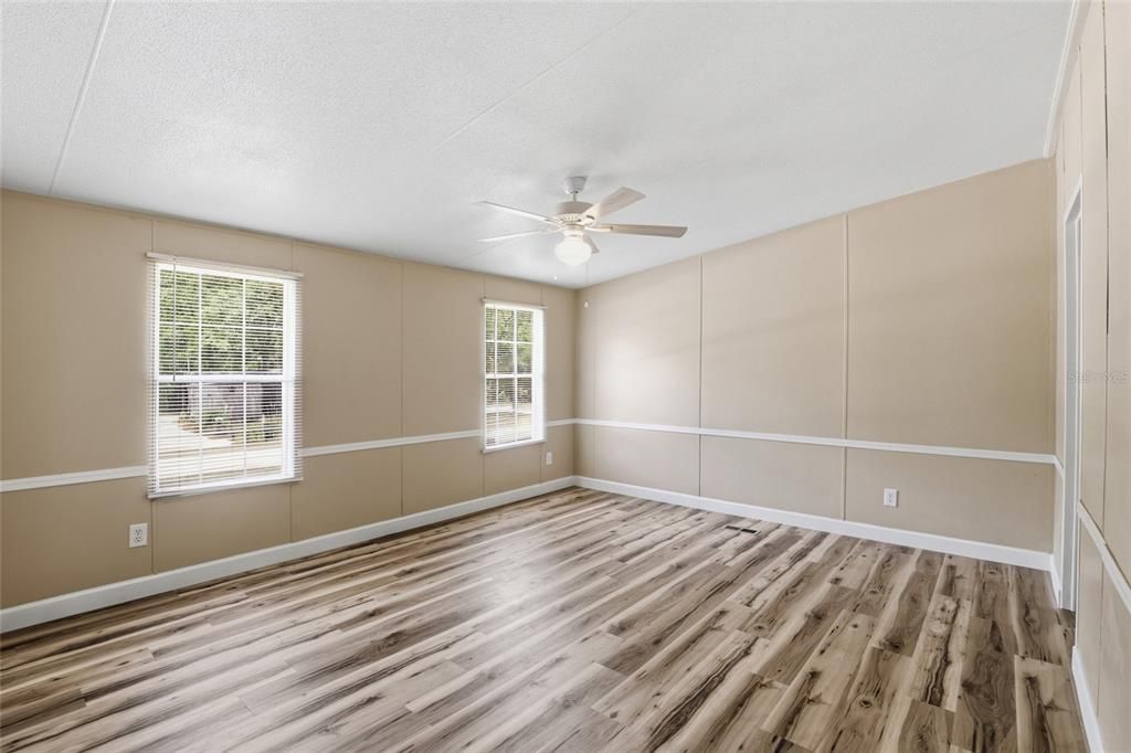 For Sale: $199,000 (3 beds, 2 baths, 1678 Square Feet)