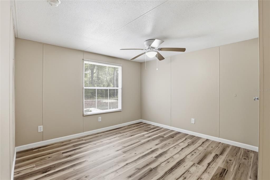 For Sale: $199,000 (3 beds, 2 baths, 1678 Square Feet)