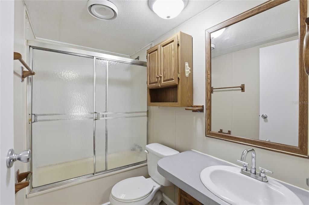 For Sale: $199,000 (3 beds, 2 baths, 1678 Square Feet)