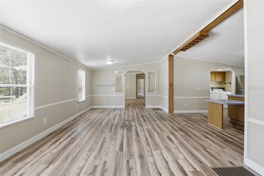 For Sale: $199,000 (3 beds, 2 baths, 1678 Square Feet)