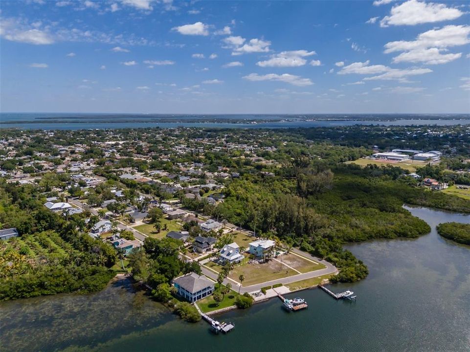 Active With Contract: $874,900 (3 beds, 2 baths, 3384 Square Feet)