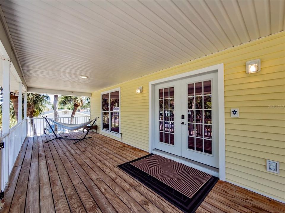 Active With Contract: $874,900 (3 beds, 2 baths, 3384 Square Feet)