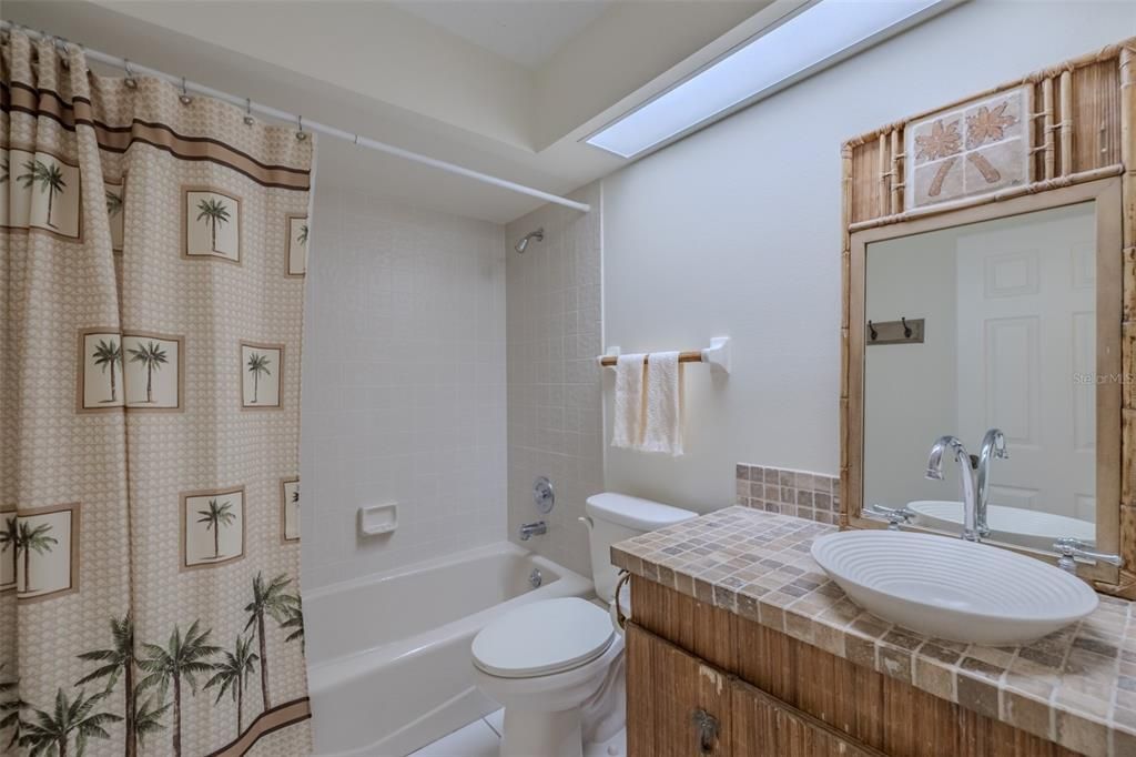 Active With Contract: $874,900 (3 beds, 2 baths, 3384 Square Feet)