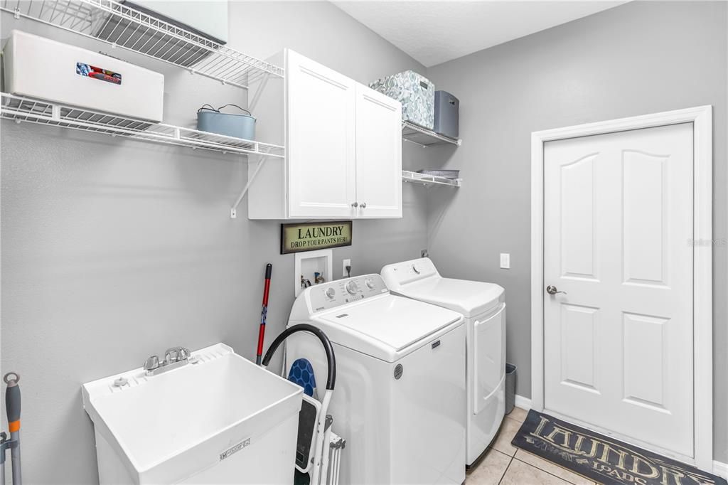 For Sale: $449,900 (4 beds, 3 baths, 2738 Square Feet)