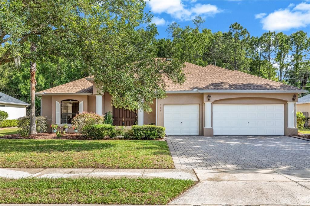 For Sale: $449,900 (4 beds, 3 baths, 2738 Square Feet)