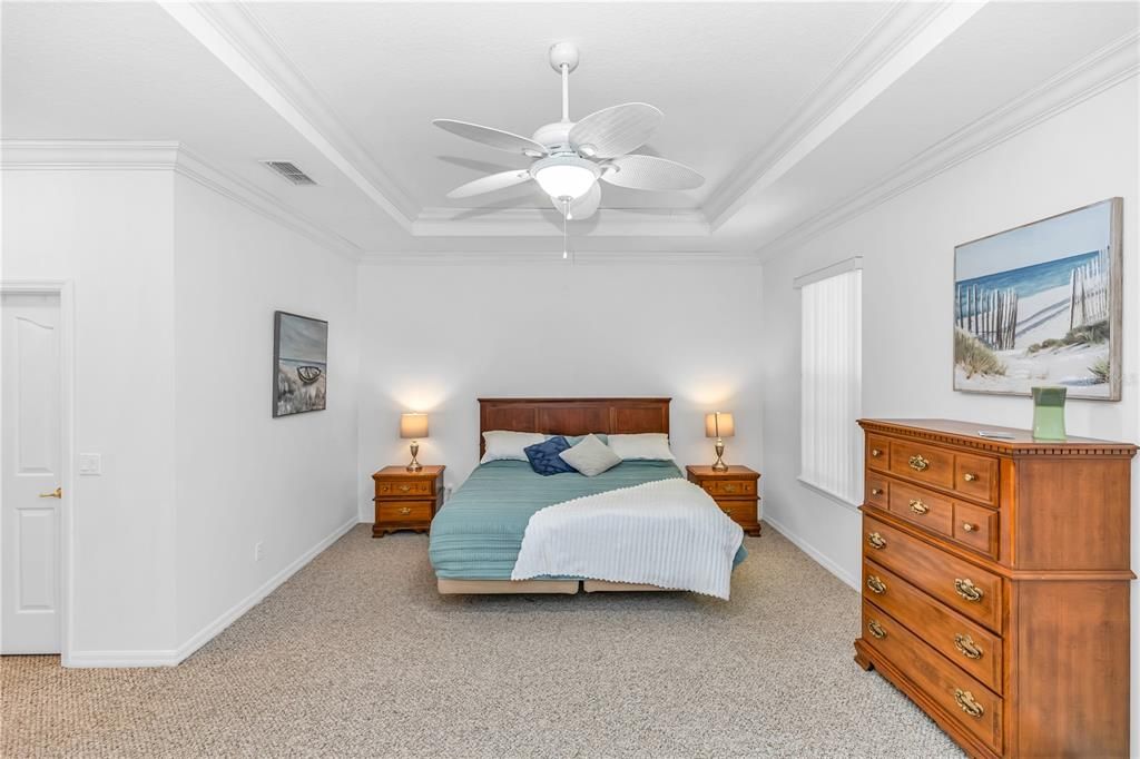 For Sale: $449,900 (4 beds, 3 baths, 2738 Square Feet)
