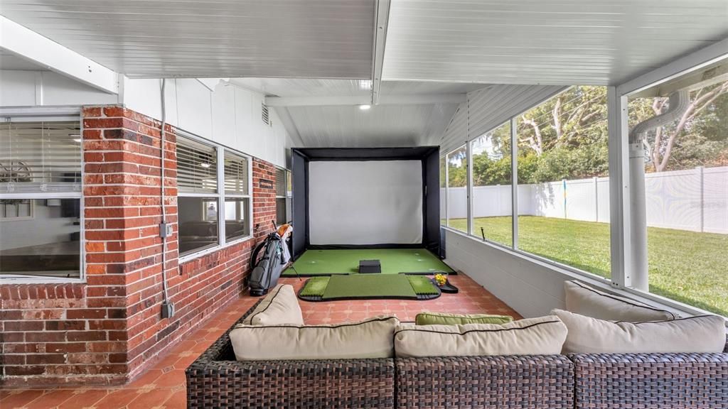 Activo con contrato: $380,000 (3 camas, 2 baños, 1669 Pies cuadrados)