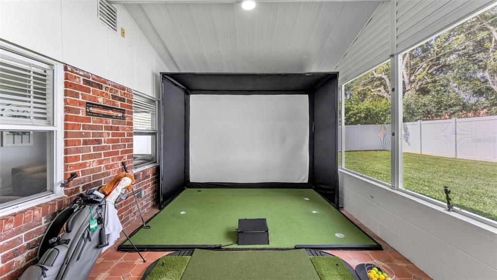 Activo con contrato: $380,000 (3 camas, 2 baños, 1669 Pies cuadrados)