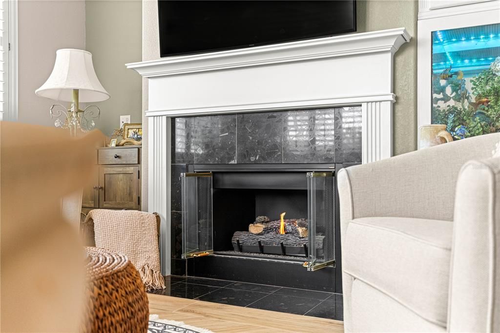 For Sale: $468,000 (2 beds, 2 baths, 2368 Square Feet)