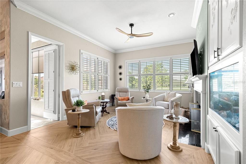 For Sale: $468,000 (2 beds, 2 baths, 2368 Square Feet)