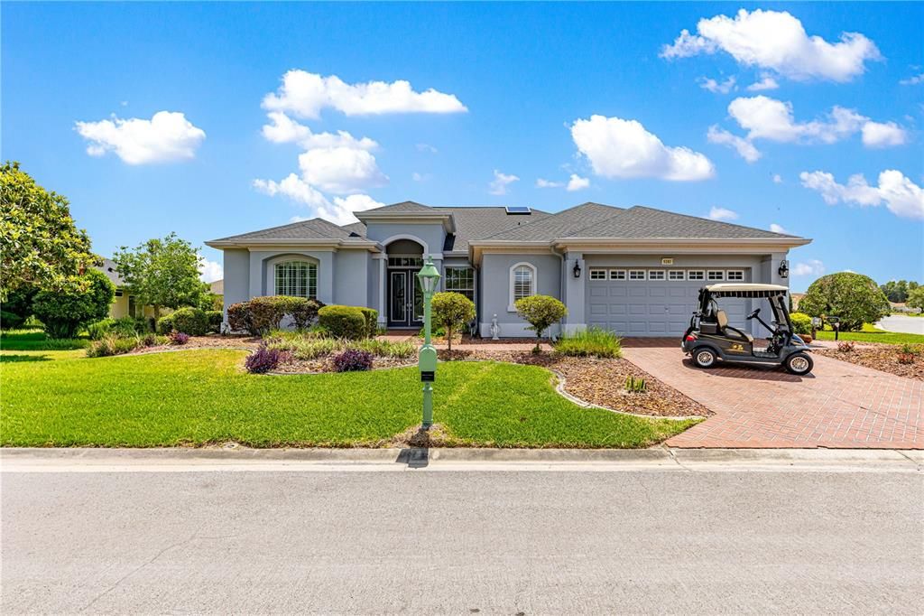For Sale: $468,000 (2 beds, 2 baths, 2368 Square Feet)