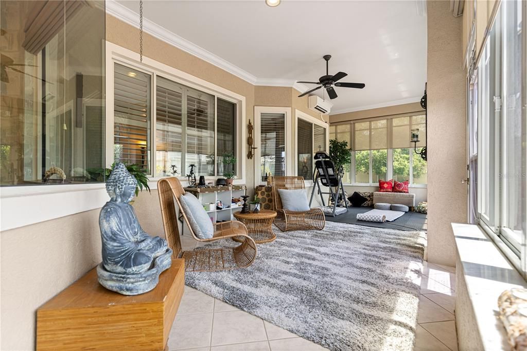 For Sale: $468,000 (2 beds, 2 baths, 2368 Square Feet)