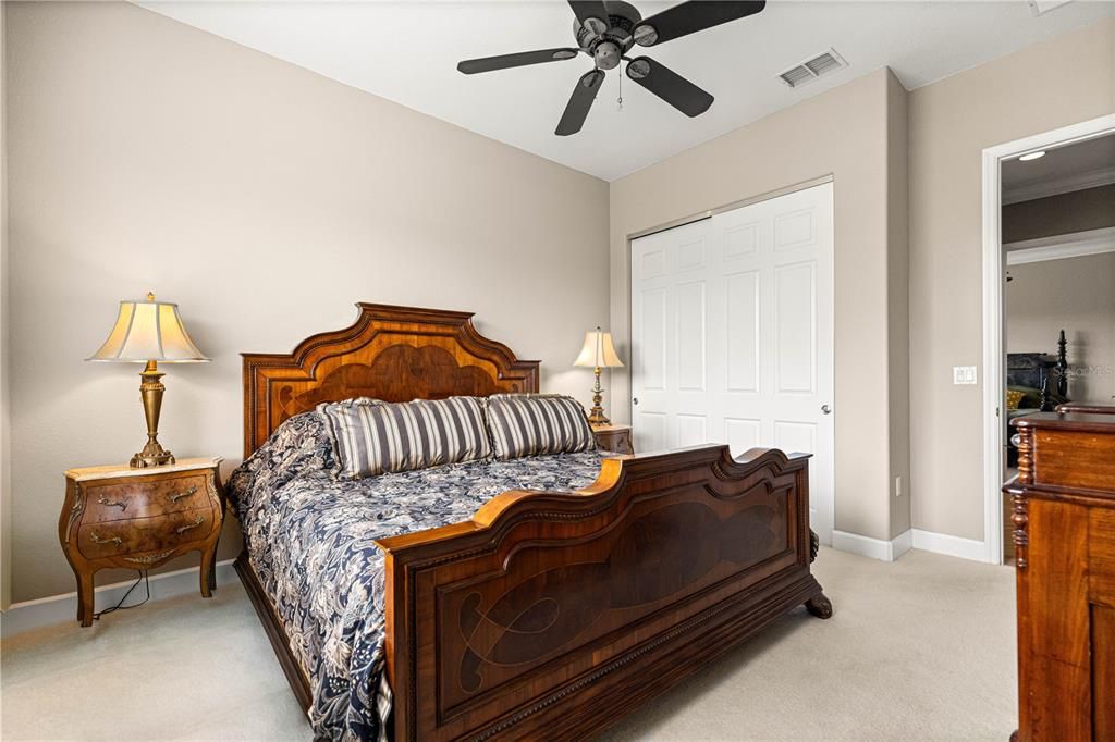 For Sale: $468,000 (2 beds, 2 baths, 2368 Square Feet)
