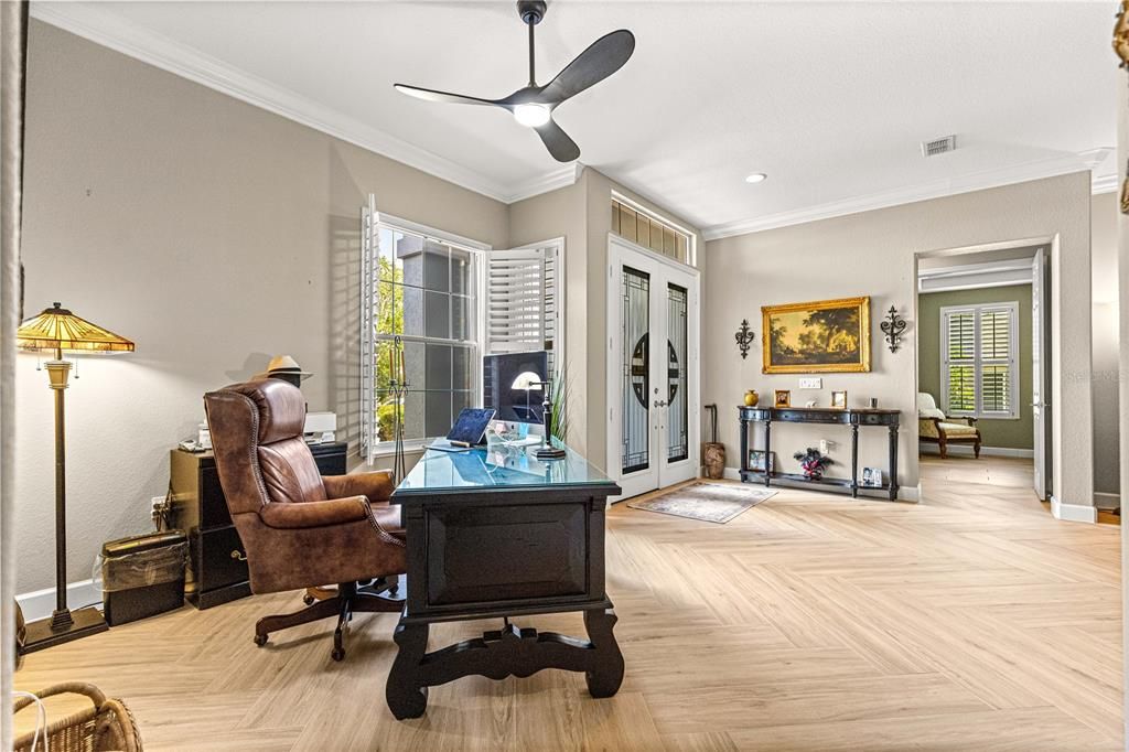 For Sale: $468,000 (2 beds, 2 baths, 2368 Square Feet)