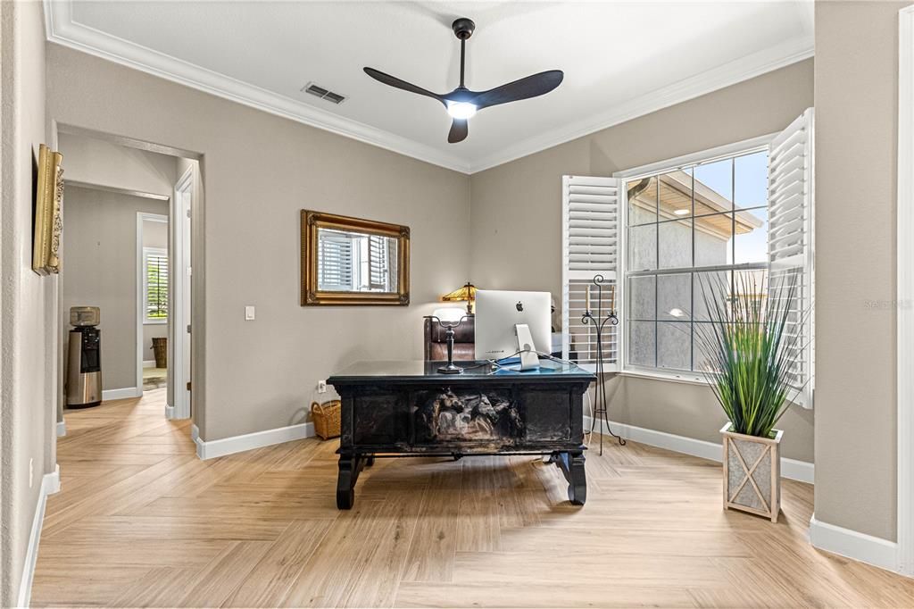 For Sale: $468,000 (2 beds, 2 baths, 2368 Square Feet)