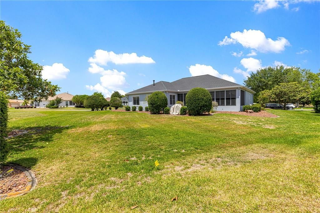 For Sale: $468,000 (2 beds, 2 baths, 2368 Square Feet)