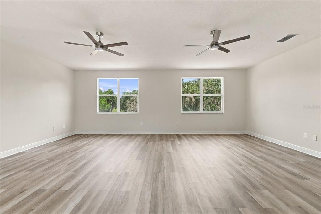 En Venta: $595,000 (4 camas, 3 baños, 3823 Pies cuadrados)
