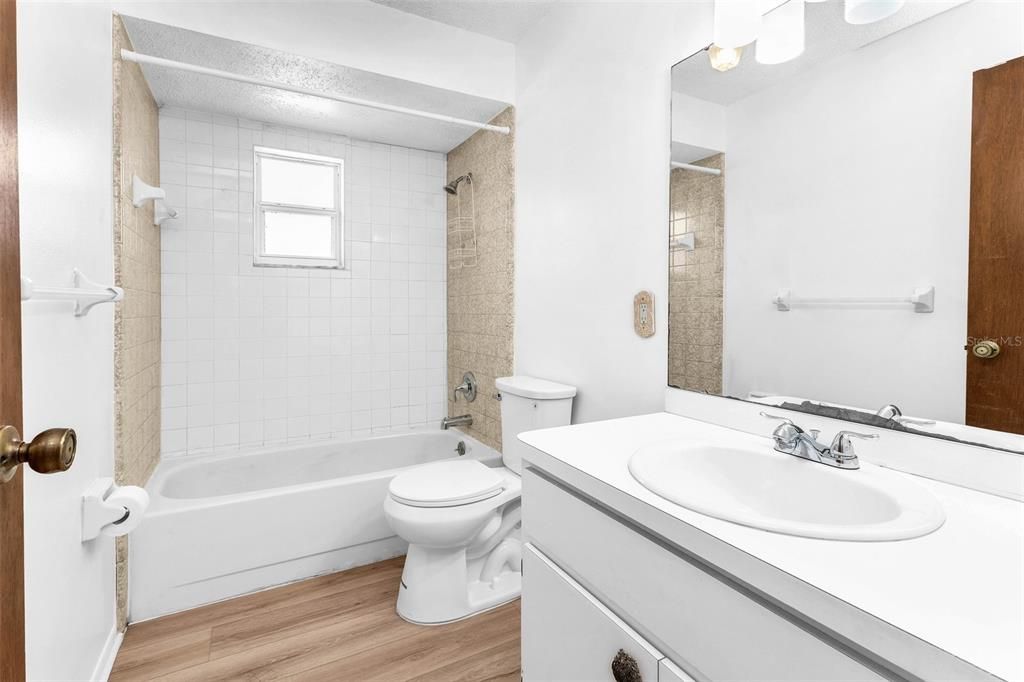 En Venta: $187,000 (2 camas, 2 baños, 1124 Pies cuadrados)