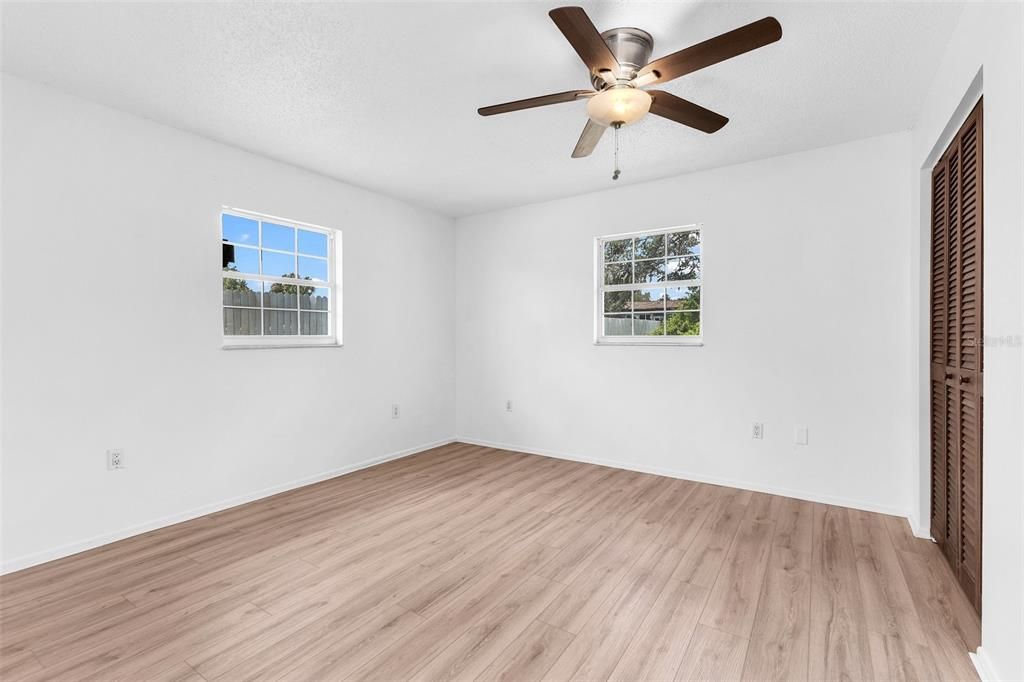 En Venta: $187,000 (2 camas, 2 baños, 1124 Pies cuadrados)