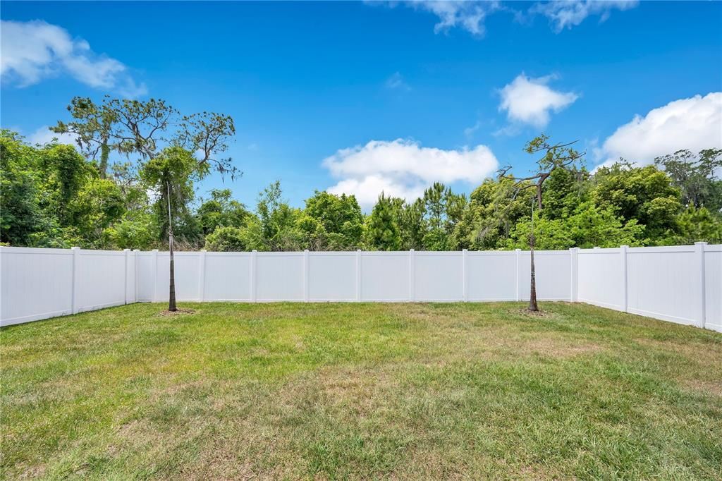 For Sale: $299,999 (3 beds, 2 baths, 1594 Square Feet)