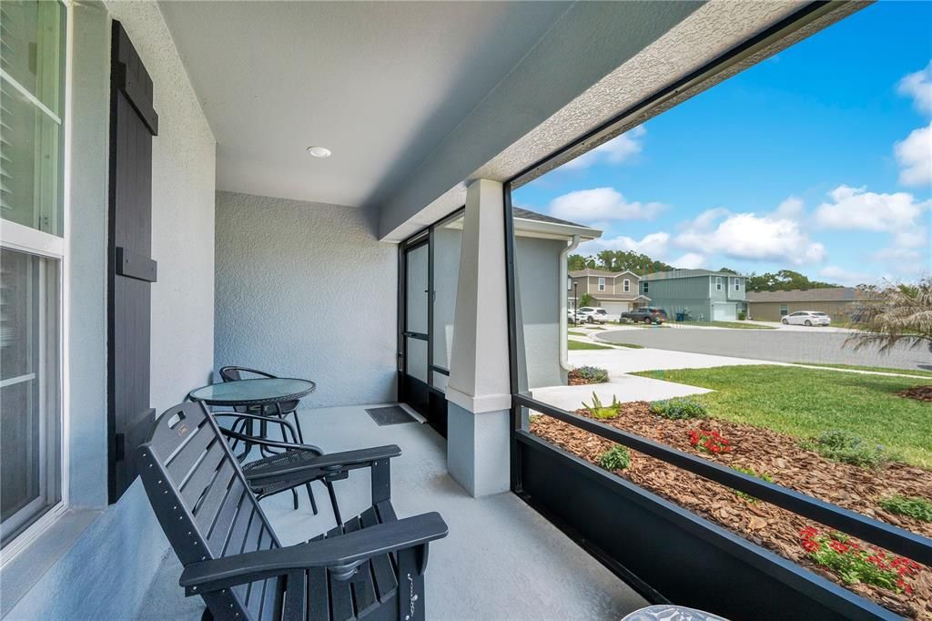 For Sale: $299,999 (3 beds, 2 baths, 1594 Square Feet)