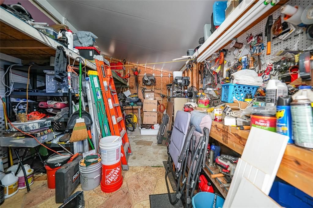 На продажу: $199,000 (2 спален, 2 ванн, 1456 Квадратных фут)