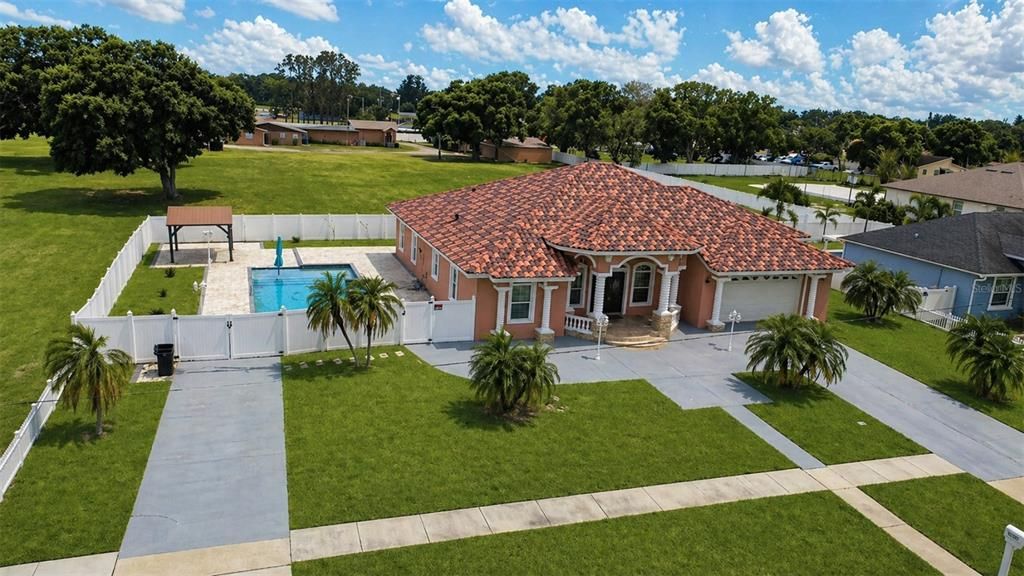 En Venta: $1,190,000 (4 camas, 3 baños, 2846 Pies cuadrados)