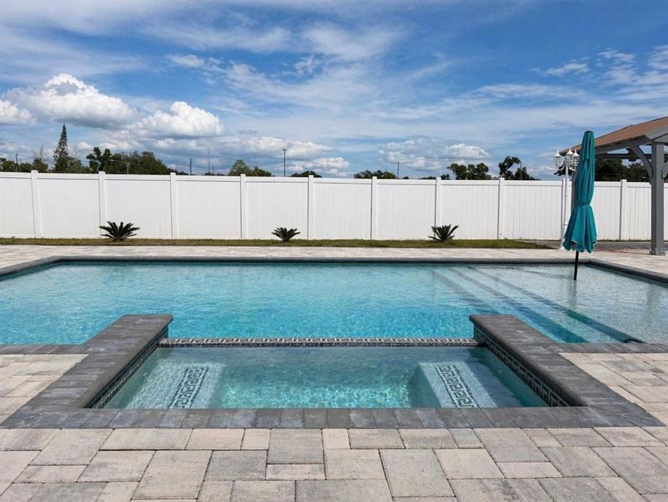 En Venta: $1,190,000 (4 camas, 3 baños, 2846 Pies cuadrados)