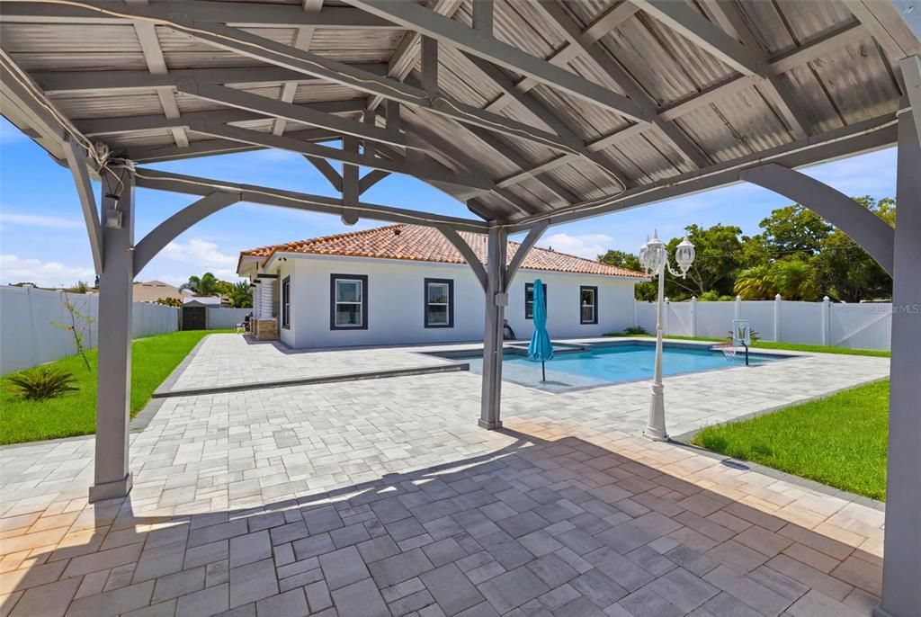 En Venta: $1,190,000 (4 camas, 3 baños, 2846 Pies cuadrados)