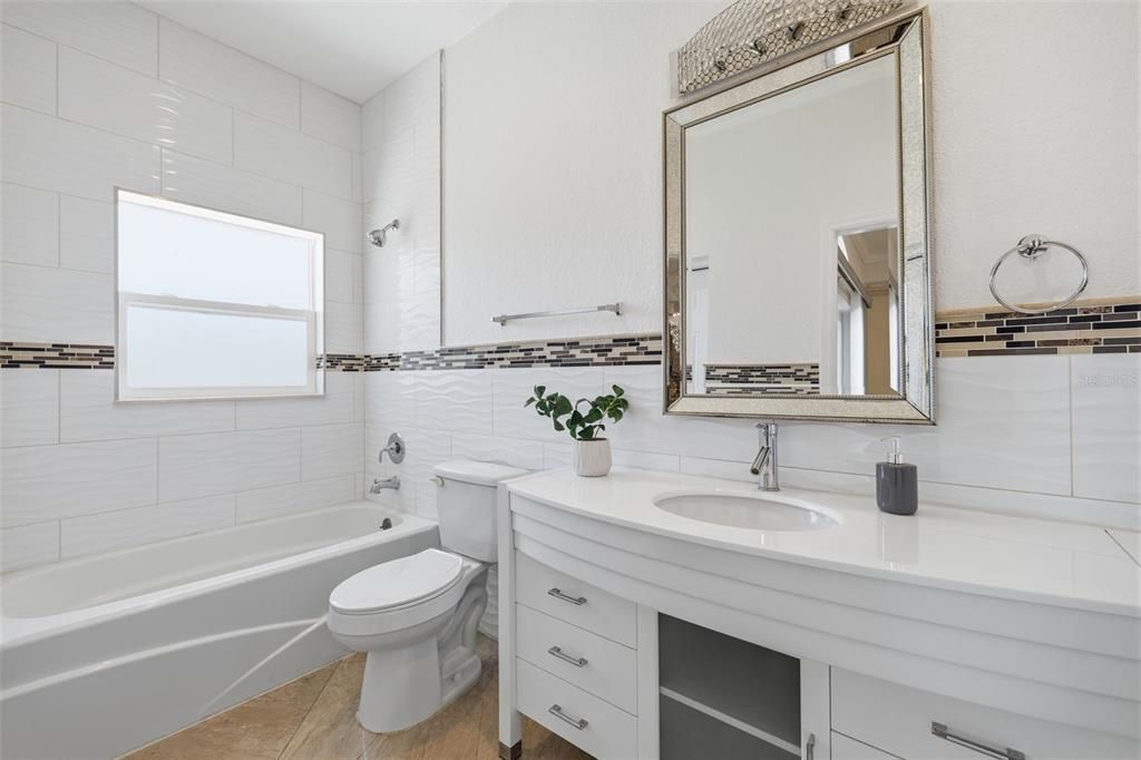 En Venta: $1,190,000 (4 camas, 3 baños, 2846 Pies cuadrados)