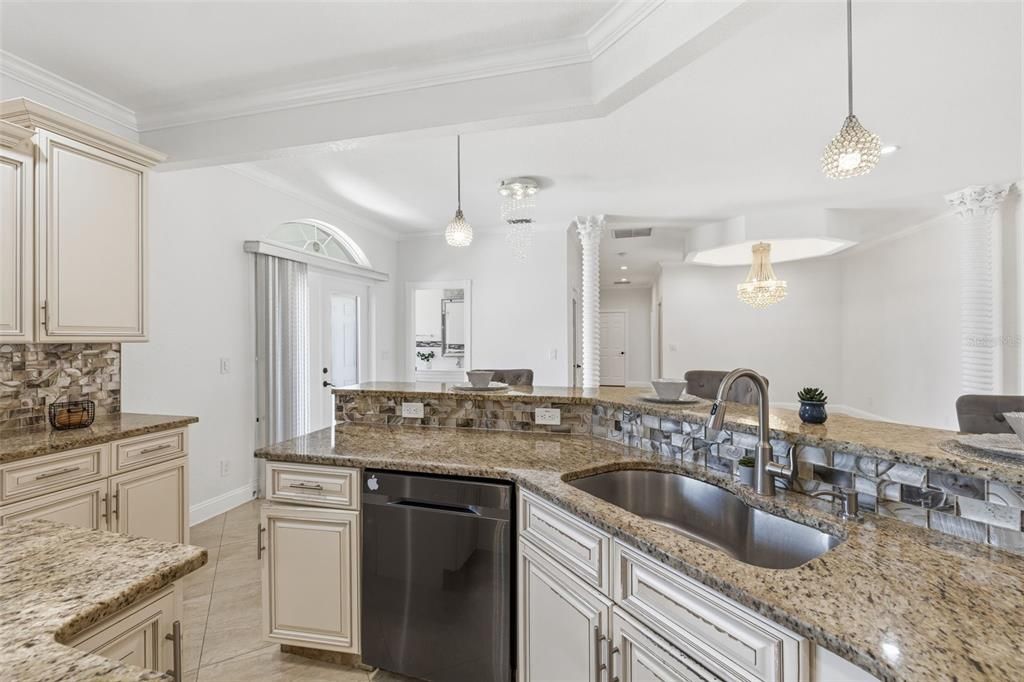 En Venta: $1,190,000 (4 camas, 3 baños, 2846 Pies cuadrados)
