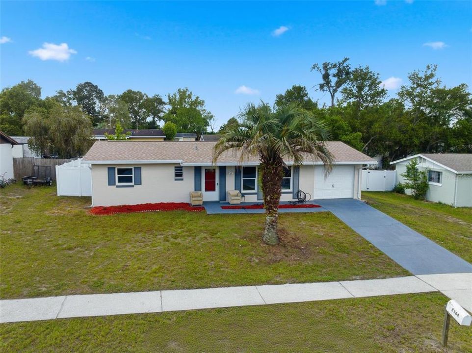 For Sale: $189,000 (2 beds, 1 baths, 880 Square Feet)