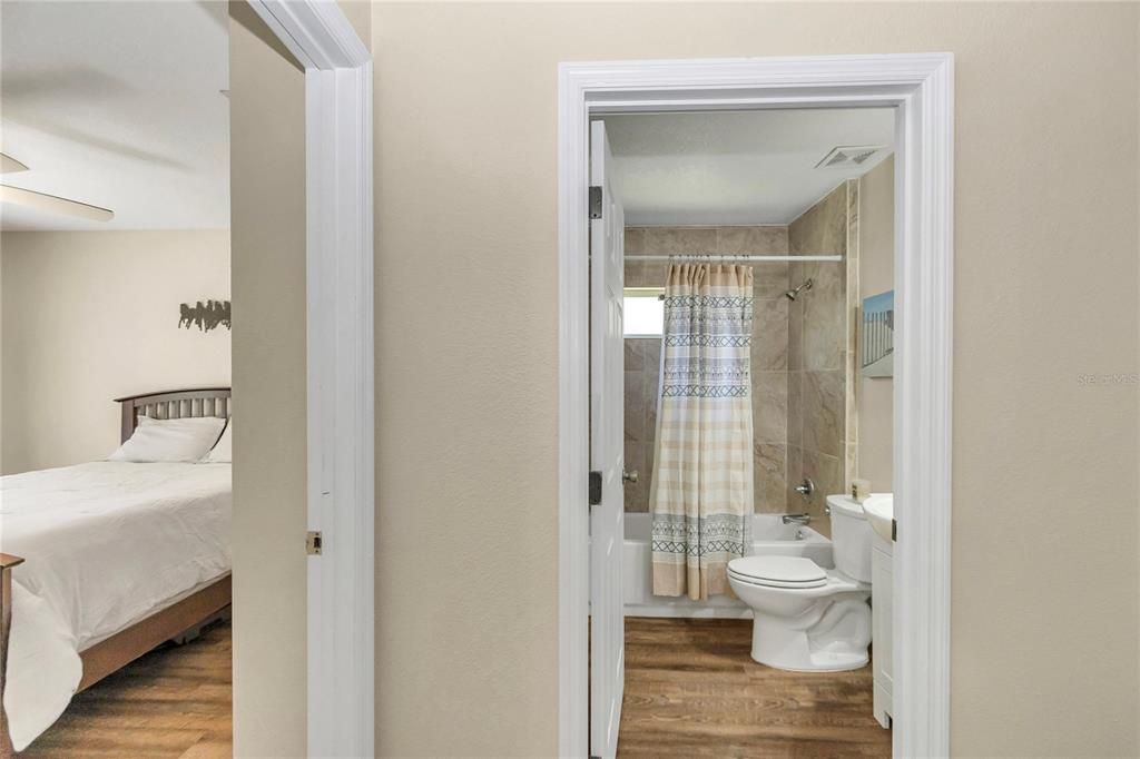 Activo con contrato: $229,000 (3 camas, 2 baños, 1266 Pies cuadrados)