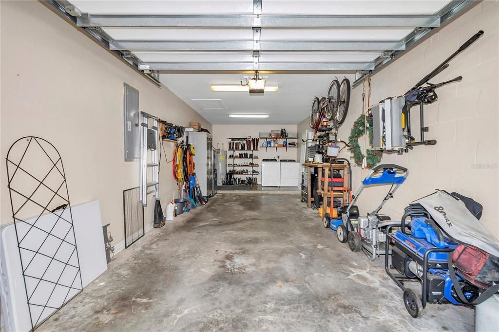 Activo con contrato: $229,000 (3 camas, 2 baños, 1266 Pies cuadrados)