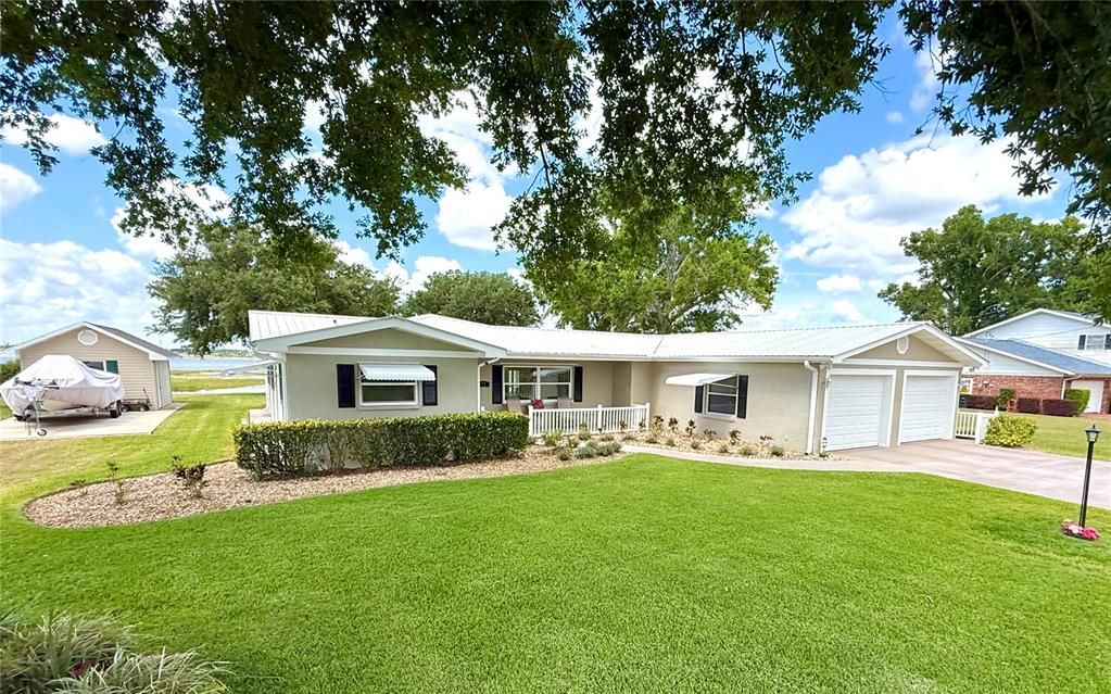 For Sale: $459,000 (2 beds, 2 baths, 1424 Square Feet)
