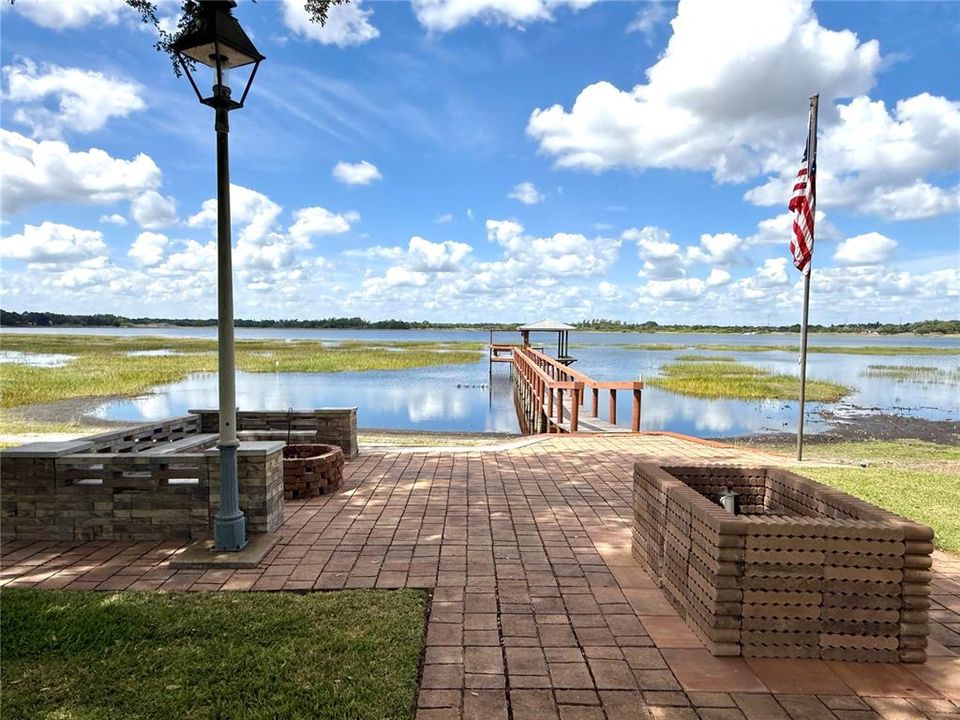For Sale: $459,000 (2 beds, 2 baths, 1424 Square Feet)