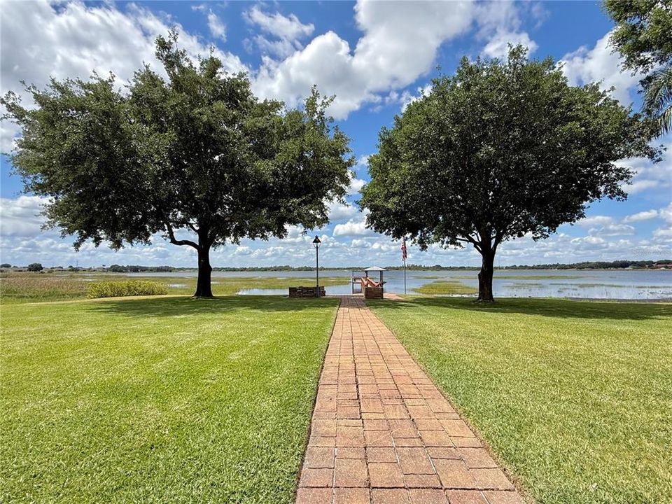 For Sale: $459,000 (2 beds, 2 baths, 1424 Square Feet)