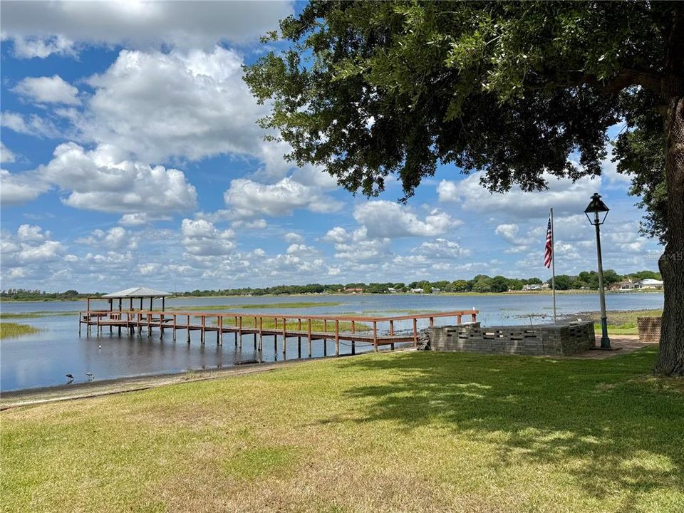 For Sale: $459,000 (2 beds, 2 baths, 1424 Square Feet)