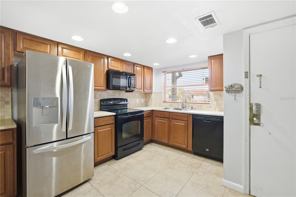 For Rent: $1,625 (2 beds, 2 baths, 1084 Square Feet)